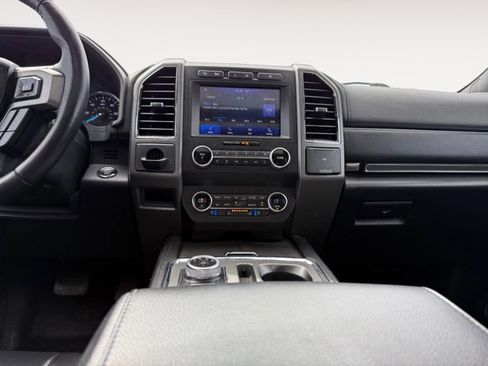 Used 2021 Ford Expedition Max XLT image 14