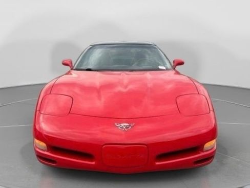 Used 2003 Chevrolet Corvette Coupe w/ Preferred Equipment Group RWD image 12