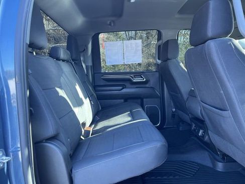 Used 2024 Chevrolet Silverado 2500 LT image 26