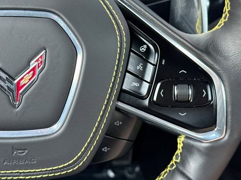 Used 2021 Chevrolet Corvette Stingray w/ Z51 Performance Package image 29