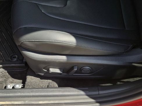 New 2026 Hyundai Elantra Limited FWD image 18
