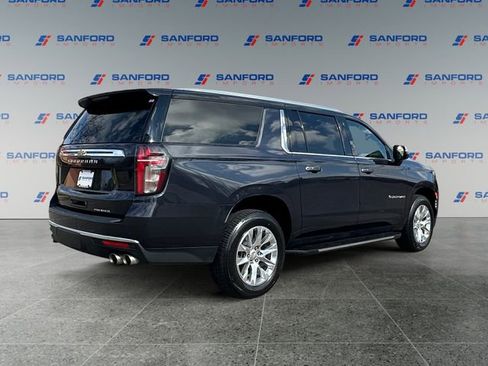 Used 2023 Chevrolet Suburban Premier RWD image 5