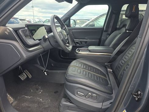 Used 2022 Rivian R1T Adventure AWD/4WD image 7