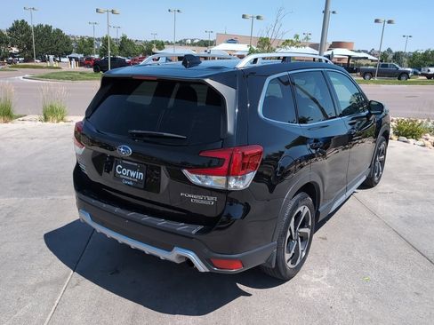 Used 2023 Subaru Forester Touring AWD/4WD image 7