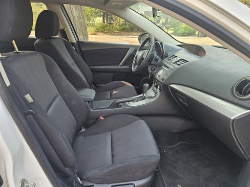 Used 2010 MAZDA MAZDA3 i Touring FWD image 37
