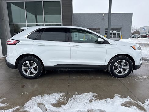 Certified 2022 Ford Edge SEL w/ Convenience Package image 9