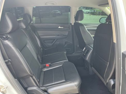 Used 2021 Volkswagen Atlas SE w/ Towing Package FWD image 37