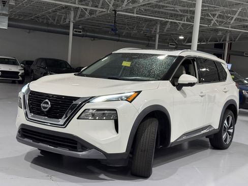 Used 2023 Nissan Rogue SL image 15