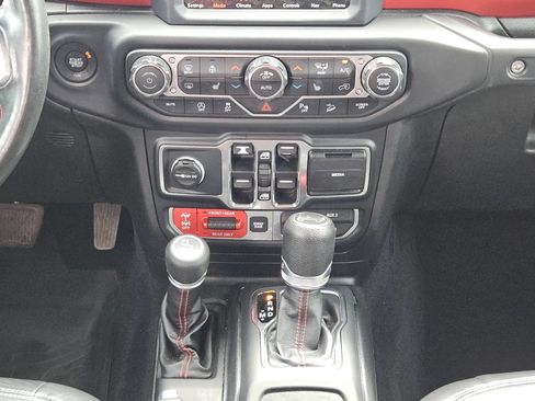 Used 2018 Jeep Wrangler Unlimited Rubicon AWD/4WD image 19