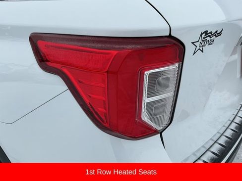 Used 2021 Ford Explorer XLT image 18