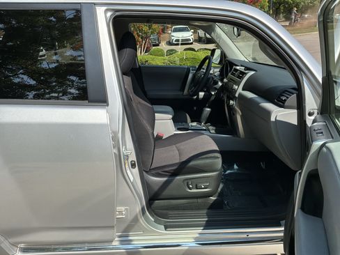 Used 2012 Toyota 4Runner SR5 RWD image 29