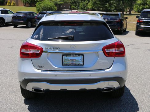 Used 2019 Mercedes-Benz GLA 250 image 4
