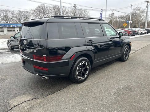 Used 2024 Hyundai Santa Fe SEL image 3