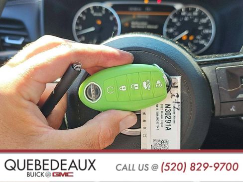 Used 2022 Nissan Rogue SV image 17