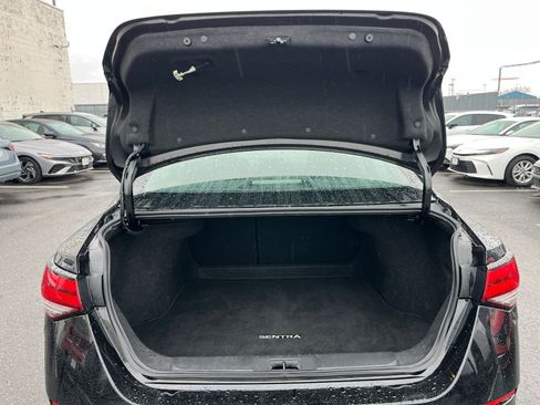 Used 2025 Nissan Sentra SV image 30