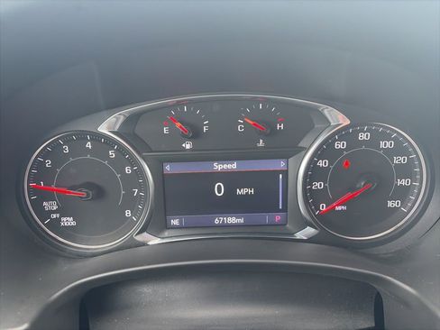 Used 2023 GMC Terrain SLT image 14