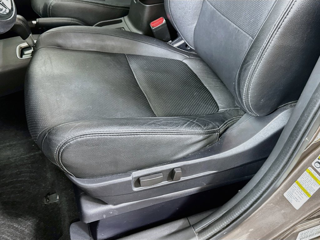 Used 2016 Mitsubishi Outlander AWD image 23