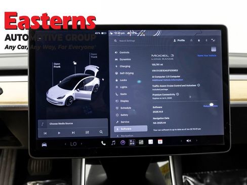 Used 2018 Tesla Model 3 Long Range RWD image 12