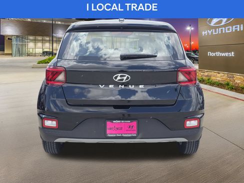 Certified 2026 Hyundai Venue SE FWD image 8