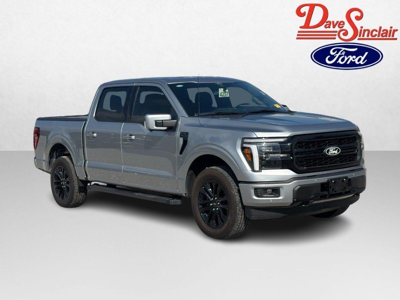 Used 2025 Ford F150 Lariat w/ Equipment Group 501A Mid AWD/4WD image 4