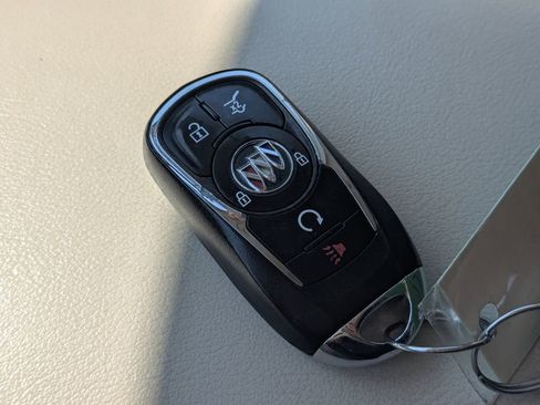 Used 2023 Buick Enclave Essence w/ Experience Buick Package FWD image 35