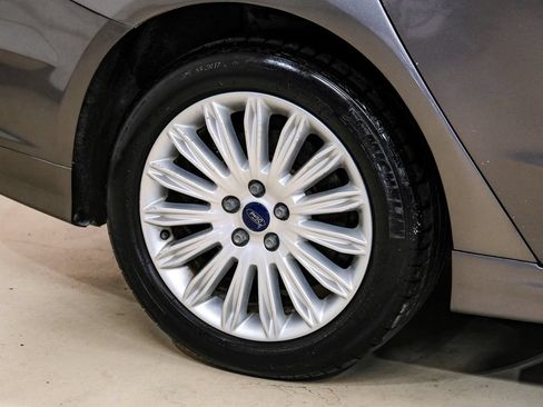 Used 2014 Ford Fusion SE FWD image 64
