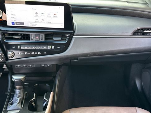 Used 2024 Lexus ES 350 w/ Premium Package image 29