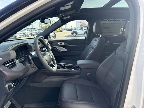New 2025 Ford Explorer Platinum w/ LUX Leather Package image 29