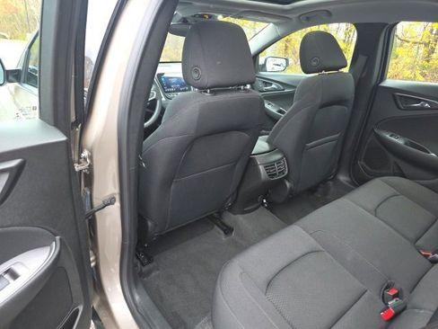 Used 2024 Chevrolet Malibu LT image 17