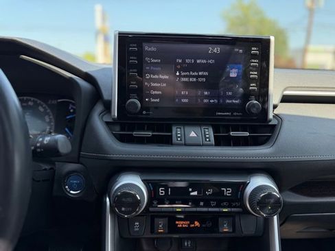 Used 2019 Toyota RAV4 Limited image 36