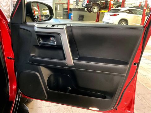 Certified 2024 Toyota 4Runner SR5 Premium image 12