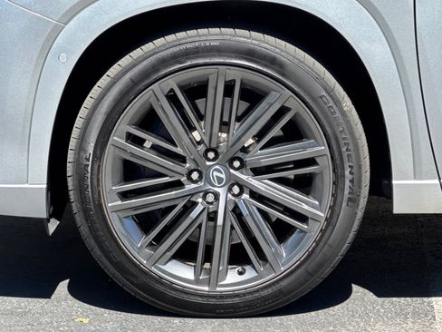 Certified 2026 Lexus TX 550h AWD Plug-In Hybrid w/ Technology Package image 39