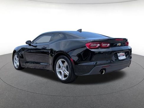 Used 2022 Chevrolet Camaro LT RWD image 3