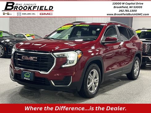 Certified 2024 GMC Terrain SLE w/ Driver Convenience Package FWD image 1