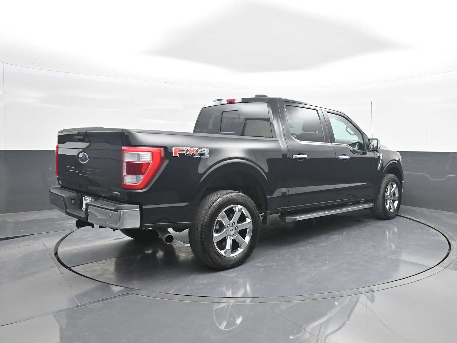 Used 2021 Ford F150 Lariat AWD/4WD image 8