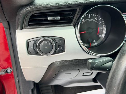 Used 2015 Ford Mustang Premium RWD image 19