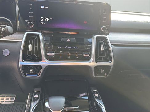 Used 2021 Kia Sorento SX Prestige AWD/4WD image 16