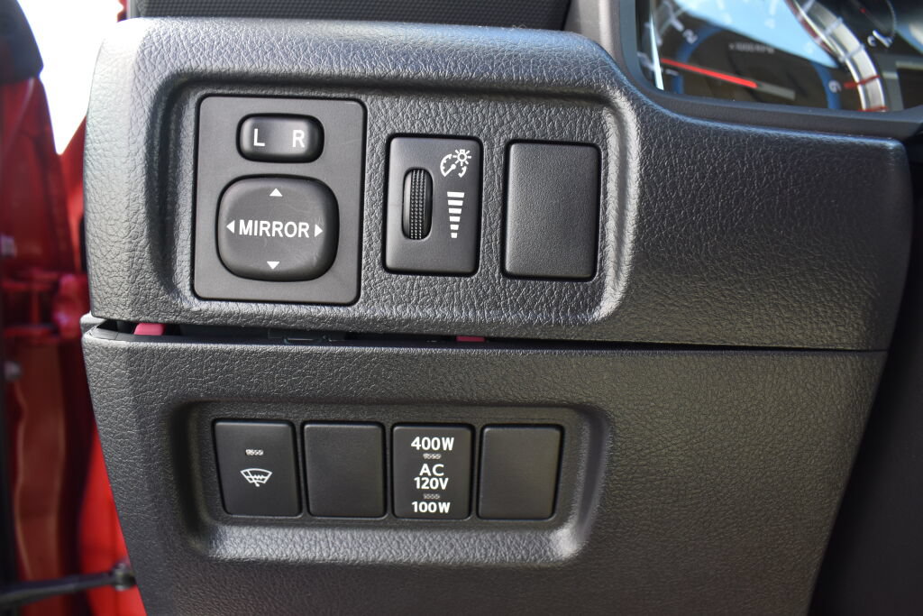Certified 2018 Toyota 4Runner SR5 Premium AWD/4WD image 15