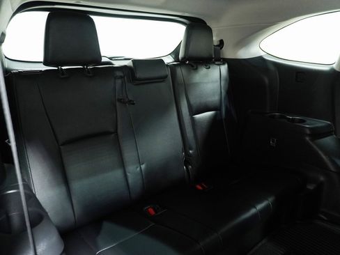 Certified 2021 Toyota Highlander Limited image 9