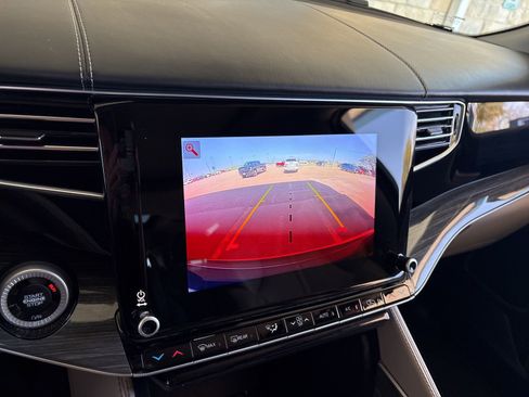 Used 2022 Jeep Wagoneer Series II w/ Premium Group I image 31