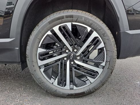 New 2026 Chevrolet Equinox RS FWD image 24
