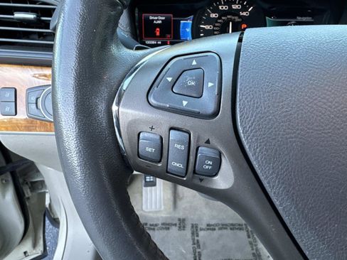 Used 2015 Lincoln MKX FWD w/ Equipment Group 102A image 32