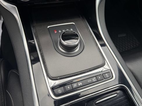 Used 2018 Jaguar XF S image 26