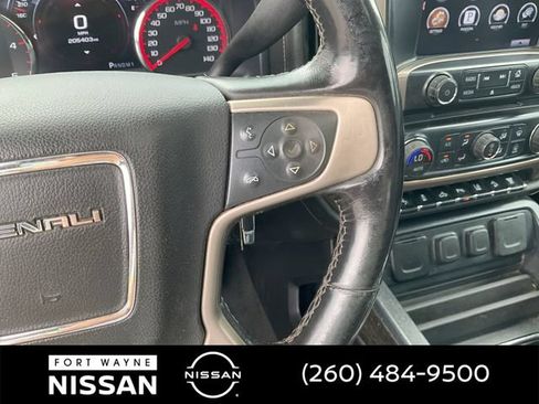 Used 2016 GMC Sierra 2500 Denali w/ Duramax Plus Package AWD/4WD image 21