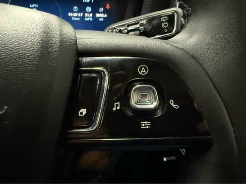 Used 2023 Lincoln Corsair AWD w/ Equipment Group 101A image 29