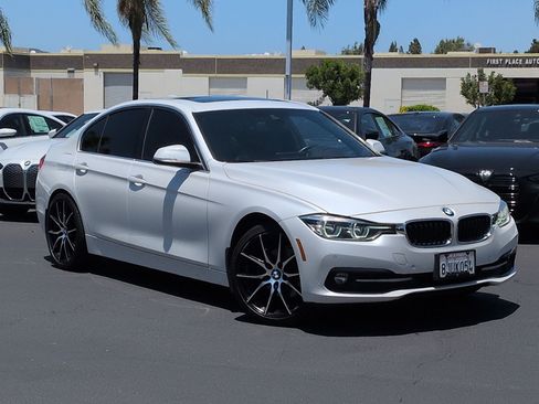 Used 2018 BMW 328d Sedan RWD image 2