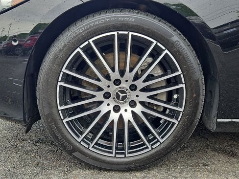 Used 2025 Mercedes-Benz C 300 4MATIC Sedan image 9