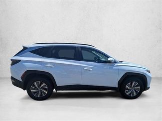 Used 2022 Hyundai Tucson Blue w/ Cargo Package AWD/4WD video 4