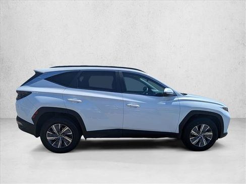 Used 2022 Hyundai Tucson Blue w/ Cargo Package AWD/4WD image 4