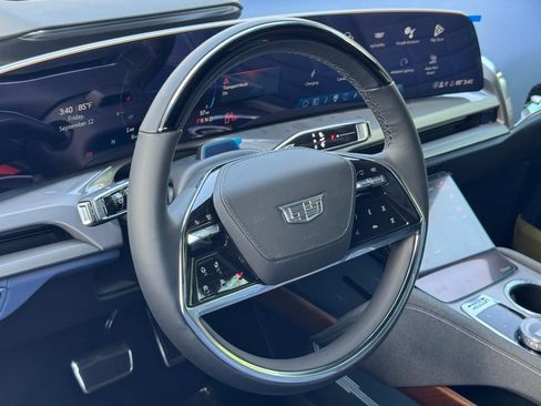 New 2026 Cadillac Vistiq Premium Luxury image 15